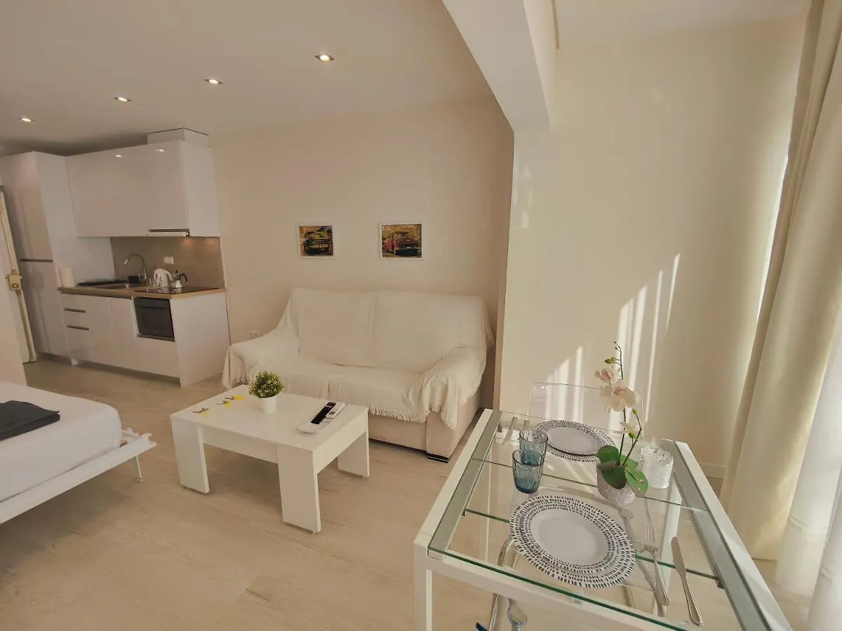 Coconut Begona Studio City Center By Namaste Elite Torremolinos 0*,